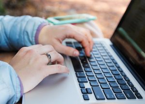 Wie funktioniert der Service 5Vor12 Free Sms?