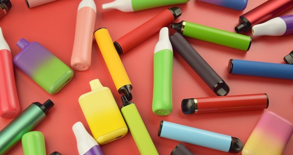 Einweg-Vapes richtig entsorgen: Was technisch und ökologisch zählt